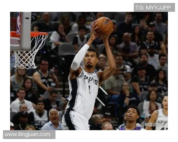 圣安东尼奥马刺队文班亚马与卡斯尔创双20+三双纪录，虽败犹荣展球队重建希望